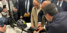 Monopattini elettrici, ecco le nuove regole. Targhe e assicurazioni