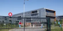 Stellantis guarda a Pechino mentre l'automotive italiana affanna. L'accordo con Dongfeng