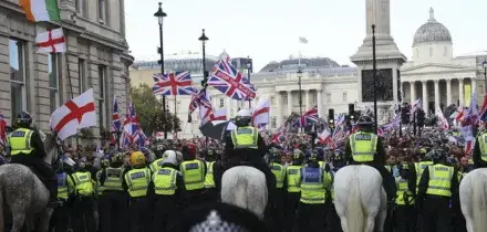Londra blindata, fra pro-pal ed estrema destra. Scattati gli arresti