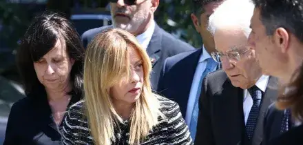 La visita di Meloni e Mattarella ai feriti e alle persone che hanno fermato l'aggressore