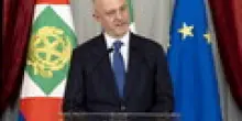 Federtennis prenota un posto a La Stampa. Ma &egrave; giallo sulle quote