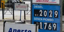 Prezzi della benzina, aumenti senza sosta. E risale pure il diesel