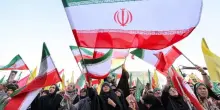 Iran, accordo vicino per i media arabi ma Teheran frena. Rubio: "Piano B se non riapre Hormuz"