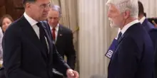 Nato, il presidente ceco Pavel esorta gli alleati: "Mostrare i denti alla Russia"