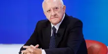 De Luca torna alle origini: rieletto sindaco di Salerno. Alla faccia di Schlein e di chi lo voleva silurare