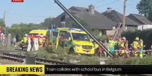Tragedia in Belgio: scuolabus attraversa passaggio a livello e viene travolto da un treno