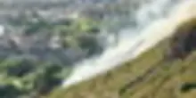 Scozia, incendio a Edimburgo nel giorno del caldo record