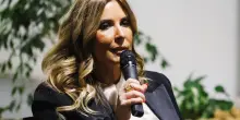 Selvaggia Lucarelli verso la conduzione de L'Isola dei Famosi. Addio a Ballando con le Stelle?