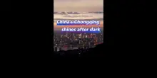 Cina, la citt&agrave; di Chongqing illumina la notte con paesaggi di luci