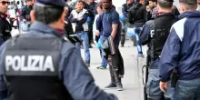Immigrati clandestini, il medico li "libera" e loro delinquono: furti, spaccio, minacce