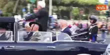 Festa della Repubblica, Mattarella e Crosetto a bordo della storica Lancia Flaminia