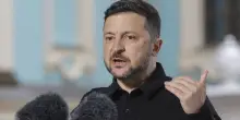 "Incontriamoci e mettiamo fine a guerra". L'apertura di Zelensky