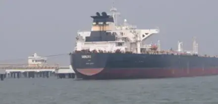 Hormuz, l'Iran: "Decideremo noi e l'Oman a quali condizioni riaprir&agrave;"