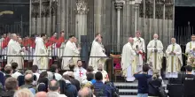 Fede e radici cristiane: cento Templari moderni schierati nel Duomo di Colonia