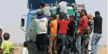 Migranti e asilo, i "buchi" Ue sulle false identit&agrave; dei rifugiati