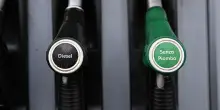 Decreto carburanti, taglio delle accise prorogato al 3 luglio: ecco gli sconti