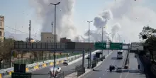Usa-Iran, cento giorni di guerra: il cessate il fuoco non regge. Spunta la lettera segreta