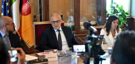 Il sindaco Gualtieri e "Julia", storia di un amore impossibile ai tempi dell'Ai