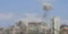 Pesante attacco israeliano in Libano su zona residenziale Tiro, vittime