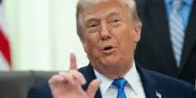 "Colpiremo duro e prenderemo Kharg". Trump minaccia l'Iran