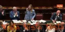 Meloni risponde a Silvestri sulle 'ginocchiere', ovazione dal centrodestra alla Camera