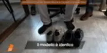 Le scarpe Frau e il piede largo di Sempio: l'esperimento tecnico che potrebbe ribaltare le accuse