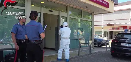 Tentata rapina in banca a Sassuolo, arrestati tre uomini travestiti