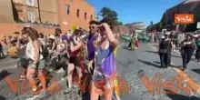 Le immagini all'interno del corteo antifascista al Colosseo