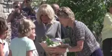 G7, Brigitte Macron porta i "consorti" dei leader in visita a Yvoire