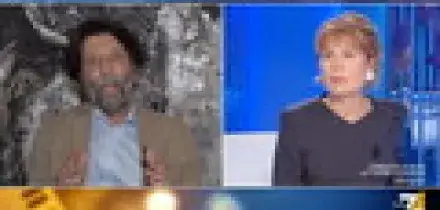 Sfuriata di Cacciari a Gruber e Giannini: "Fate propaganda a Vannacci"