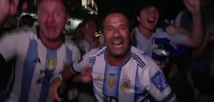 Mondiali, festa Argentina con tripletta di Messi. I tifosi: &egrave; un dio