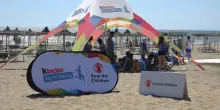 Sport e inclusione a Marina di Grosseto con Ferrero, Save the Children e Sensini