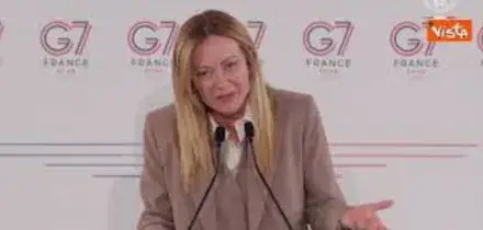 Meloni a G7: "Con Trump rapporto immutato, capiamo i nostri punti di vista"