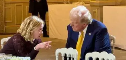 Dal Papa a Macron: gli attacchi di Trump. E ora stanno tutti con Meloni
