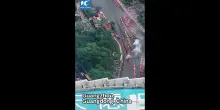 Cina, oltre 170 dragon boat sfilano nel centro di Guangzhou