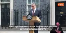 Starmer annuncia dimissioni e si commuove: Mi dedicher&ograve; al lavoro di padre e di marito