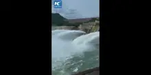 Cina, l'acqua d&agrave; spettacolo sul Fiume Giallo