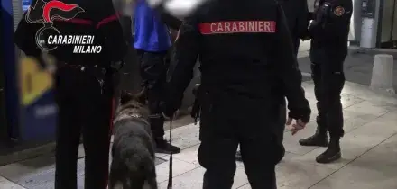 Milano, indagini sulla morte dell'interprete Roberto Guerrino, fermato un 19enne