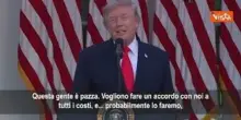 Trump: Iran vuole accordo a tutti i costi e presto lo faremo, prezzi del petrolio crollano