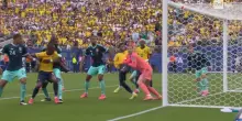 Ecuador-Germania regna in prima serata, vola Quarto Grado, male lo speciale di Piazzapulita