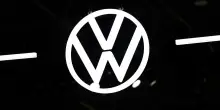 La Germania trema per il terremoto Volkswagen: pronti a tagliare 100mila posti di lavoro