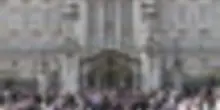 Carlo III cambia la monarchia: non abiter&agrave; a Buckingham Palace
