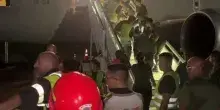 Sisma Venezuela, atterrato il primo aereo con soccorritori italiani