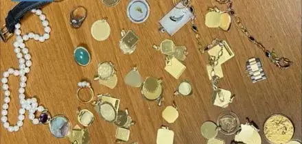 Truffe ad anziani in tutta Italia, sei arresti nel Napoletano