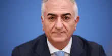 Gli ayatollah perseguono pure chi &egrave; in esilio. Nel mirino il principe ereditario Reza Pahlavi