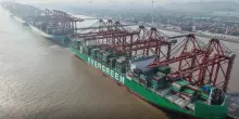 In Cina otto dei primi dieci porti al mondo per volume di merci movimentate
