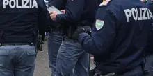 Accoltellato al bar: 20 colpi a schiena e addome. L'aggressore di origini gambiane