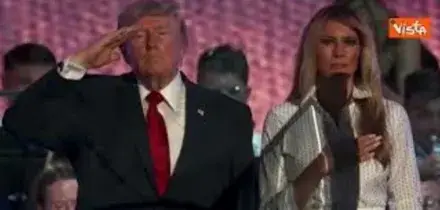 Inno americano e fuochi d'artificio, la festa al National Mall di Washington per il 250esimo Usa