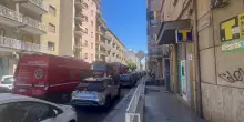 Omicidio a Palermo, un uomo si barrica in casa: le immagini