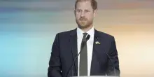 Londra, il principe Harry "torna" a Buckingam Palace. Il motivo della visita